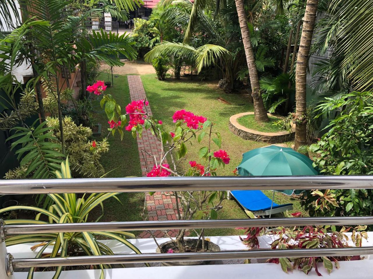 Helianto Social Villa Bentota Exterior photo